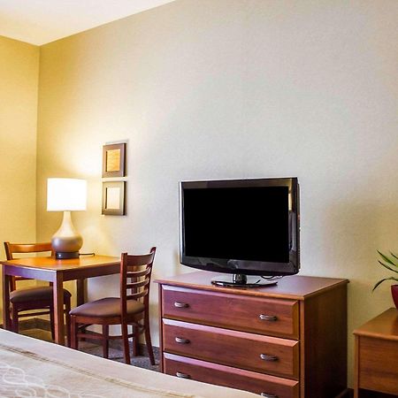 Comfort Inn Guilford Near I-95 Dış mekan fotoğraf
