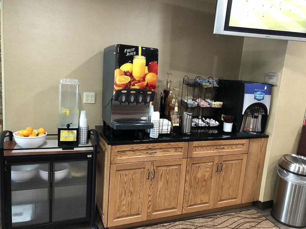 Comfort Inn Guilford Near I-95 Dış mekan fotoğraf